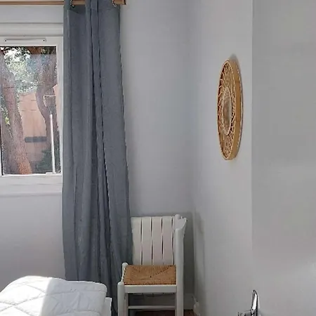 T3 Climatise Avec Wifi, Terrasse, Parking - - Fr-1-388-82